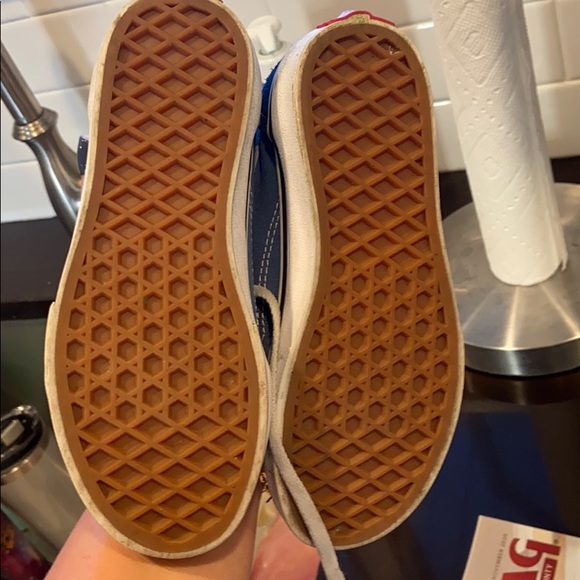 Barely Worn Vans - Size US KID 13.5 - Picture 5 of 5